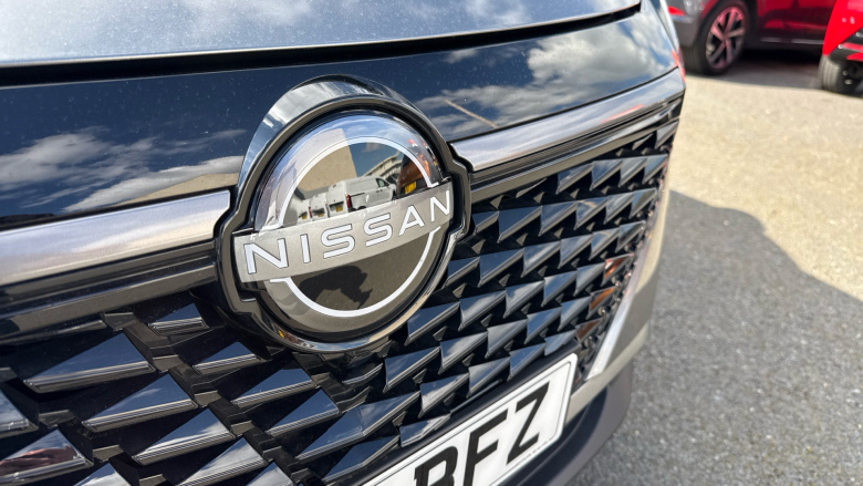 Nissan Qashqai 1.3 DiG-T MH 158 Acenta Premium 5dr Xtronic Petrol Hatchback